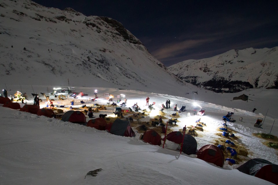 lgo-grande-odyssee-jerome-lardat-isabelle-travadont-pontier-bivouac