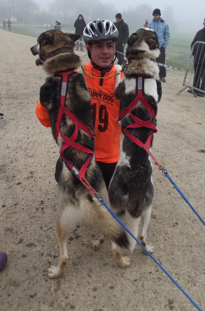 romain-logeais-course-husky-champion-patrick-musher-handler-01romain-logeais-course-husky-champion-patrick-musher-handler-02